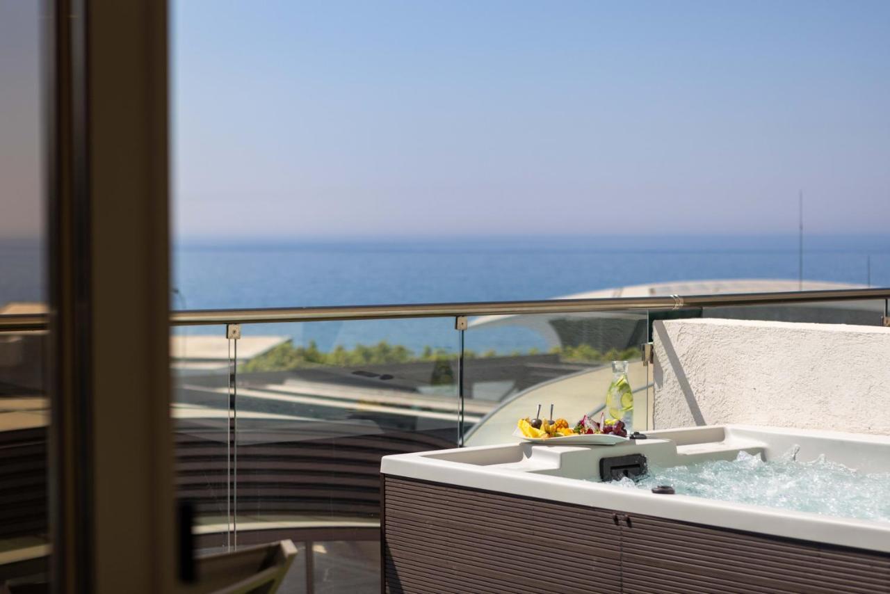 Отель Atlantica Bay - Adults Only 4*